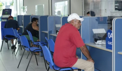 Aposentados e pensionistas nascidos em dezembro são convocados para recadastramento em Manaus