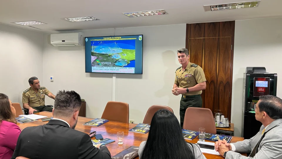 Bancada do Norte se reúne com Exército para discutir sobre programa de monitoramento de fronteiras