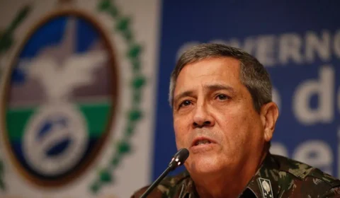 Braga Netto é alvo de prisão por envolvimento em obstrução de Justiça