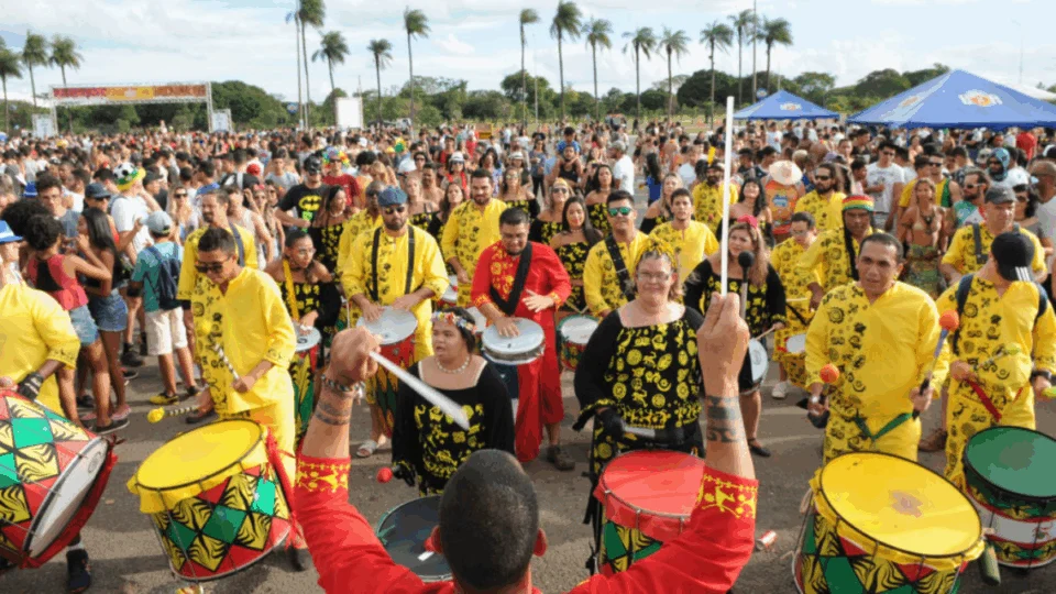 Carnaval 2025: Brasília terá 60 blocos de rua e desfile de escolas de samba