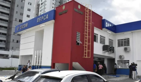 Cantor de arrocha é preso por estuprar enteada de 13 anos em Manaus, vítima ficou grávida