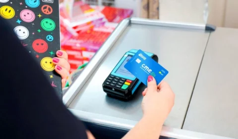 Cartão material escolar vai atender 200 mil alunos no DF