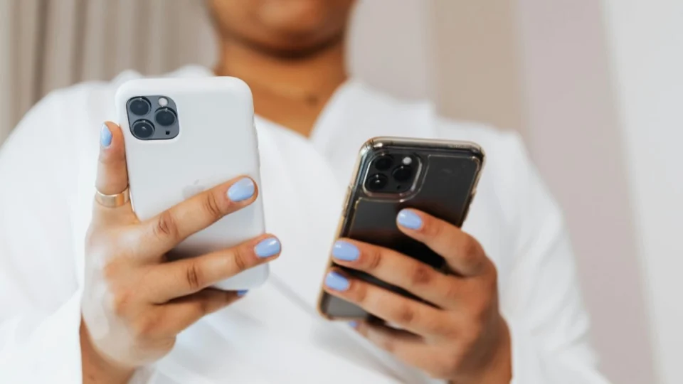 7 maneiras de reaproveitar celulares antigos de forma sustentável