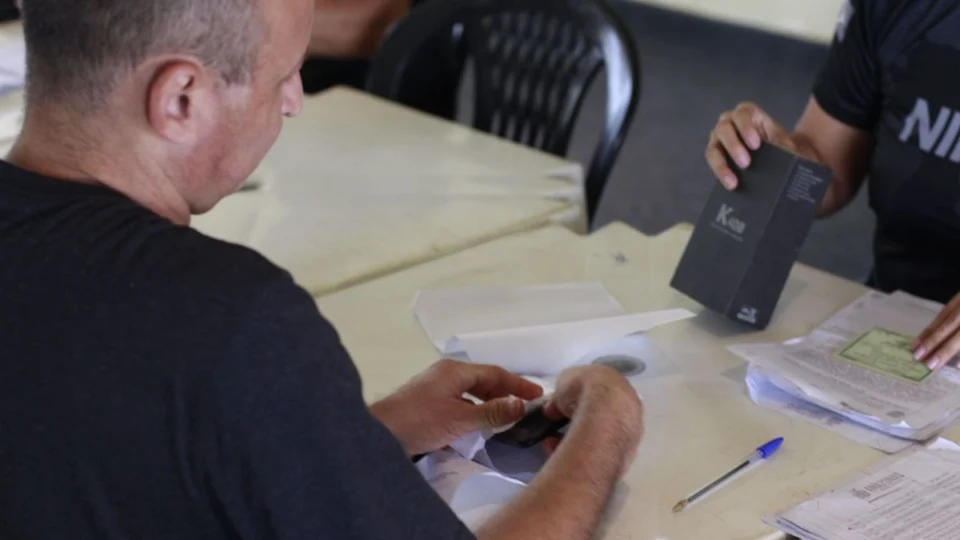 SSP divulga lista para devolver celulares recuperados de roubos no Amazonas