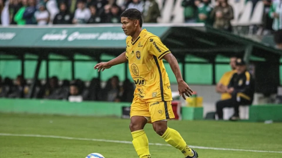 Ingressos para Amazonas FC x Chapecoense: saiba como comprar e veja valores