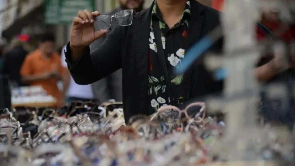 PIB cresce 0,9% com alta no consumo e investimentos