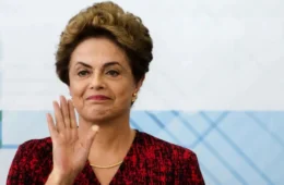 Dilma recebe anistia política e indenização de R$ 100 mil