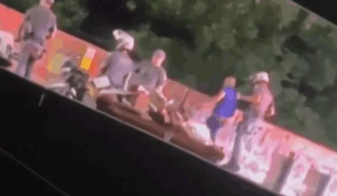 Corregedoria pede prisão de PM que jogou homem de ponte em SP