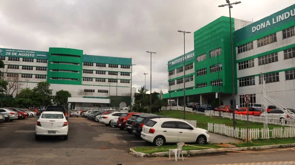 Médicos com salários atrasados são demitidos do Hospital 28 de Agosto em Manaus