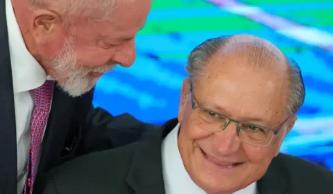 Lula não transfere presidência ao vice após cirurgia