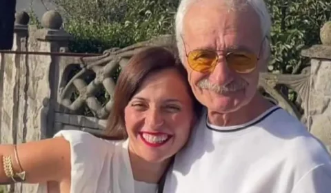 Busca por família biológica leva mulher a encontrar pai entre seus contatos no Facebook