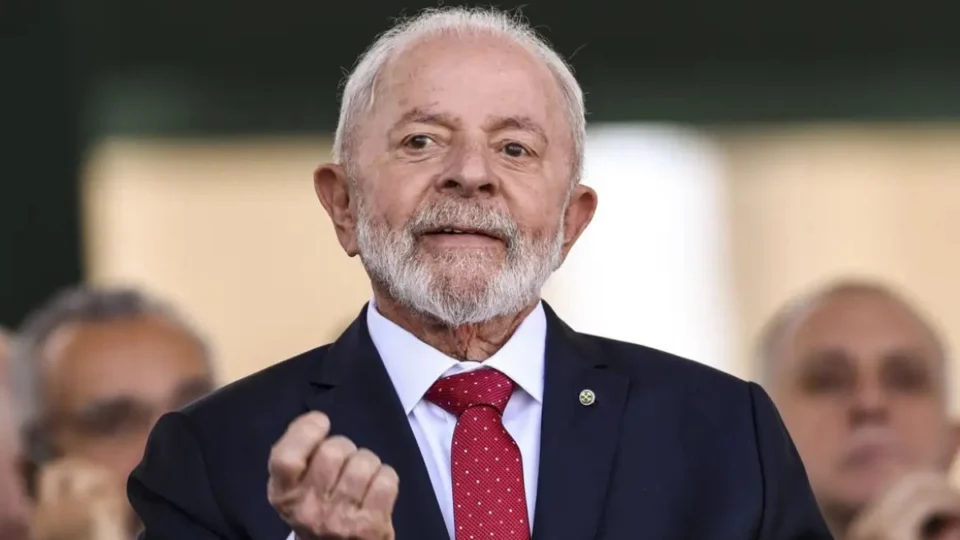 Presidente Lula deve deixar UTI nesta sexta-feira (13)