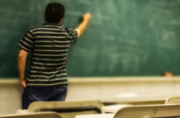 Semed abre processo seletivo 2025 para contratação de professores; veja edital