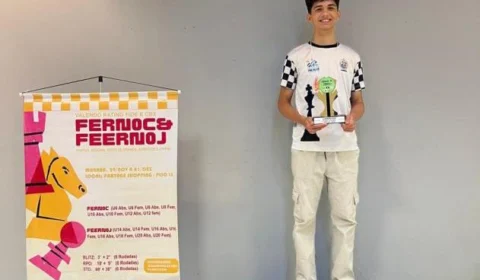 Aluno da rede municipal de ensino conquista título de mestre nacional em xadrez