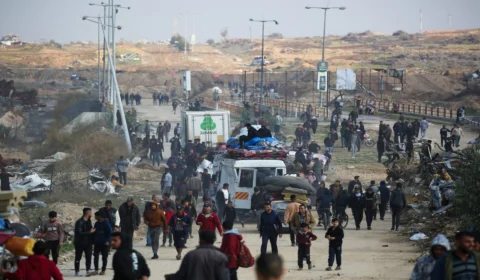 Moradores de Gaza retornam após acordo de cessar-fogo entre Israel e Hamas