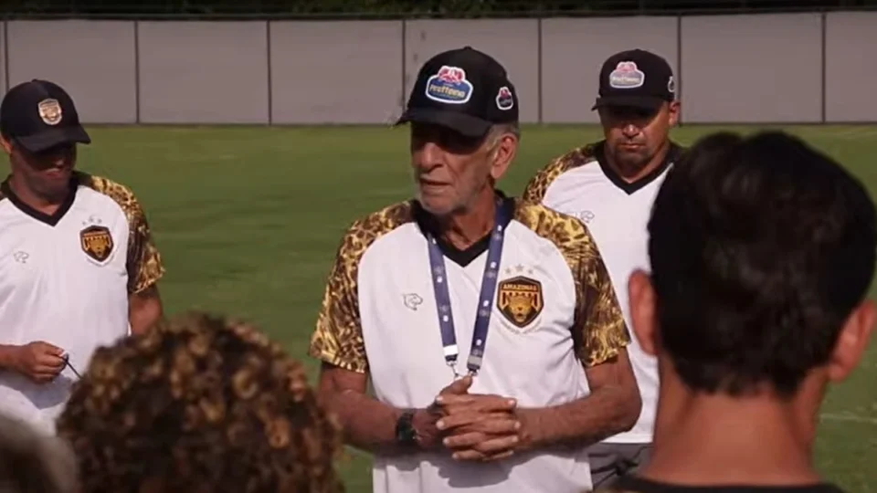 Aderbal Lana no Amazonas FC: ‘É muita crítica pela minha idade’