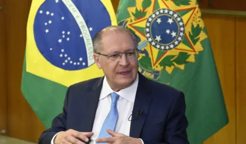 Alckmin e Rui Costa vão representar Lula na abertura do ano legislativo no Congresso
