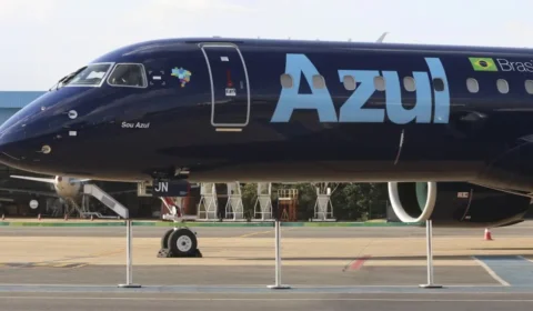 Azul anuncia suspensão de operações em 12 cidades; Veja onde e a partir de quando