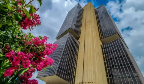 Entenda como o aumento da taxa Selic para 13,25% pode impactar o seu dia a dia