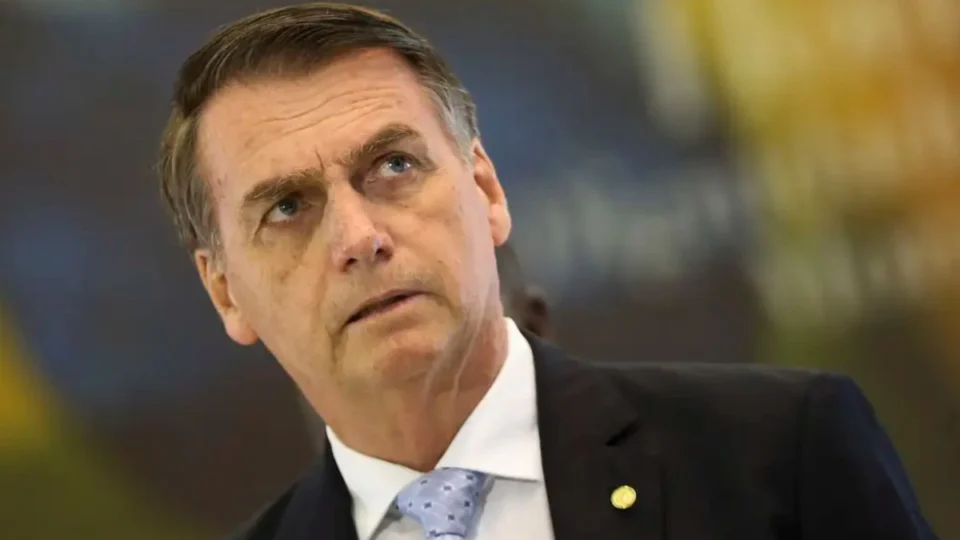 Moraes nega devolução de passaporte de Bolsonaro e impede viagem à posse de Trump