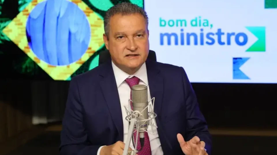 ‘Precisamos ter atenção com impactos na população’, diz Rui Costa sobre fake news