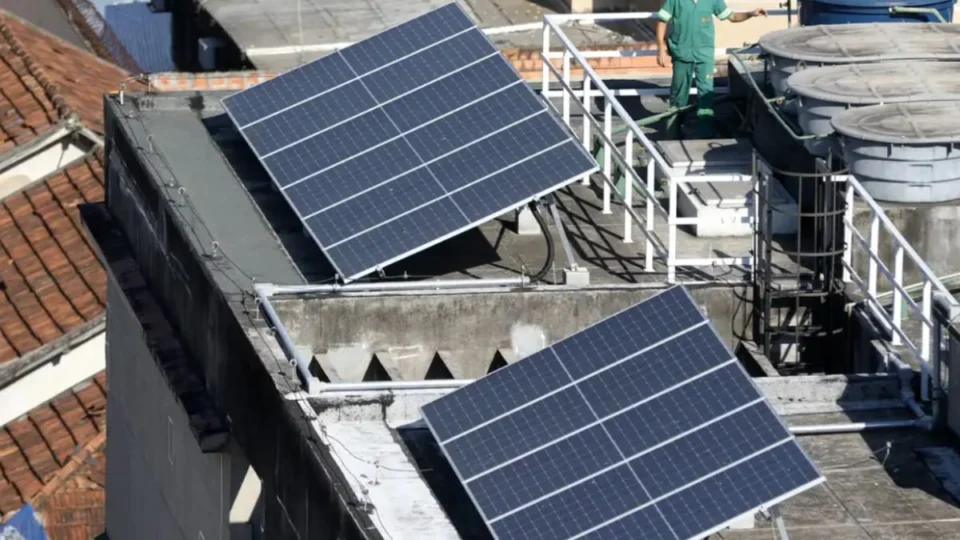 Energia solar: Brasil quebra três recordes em um só dia