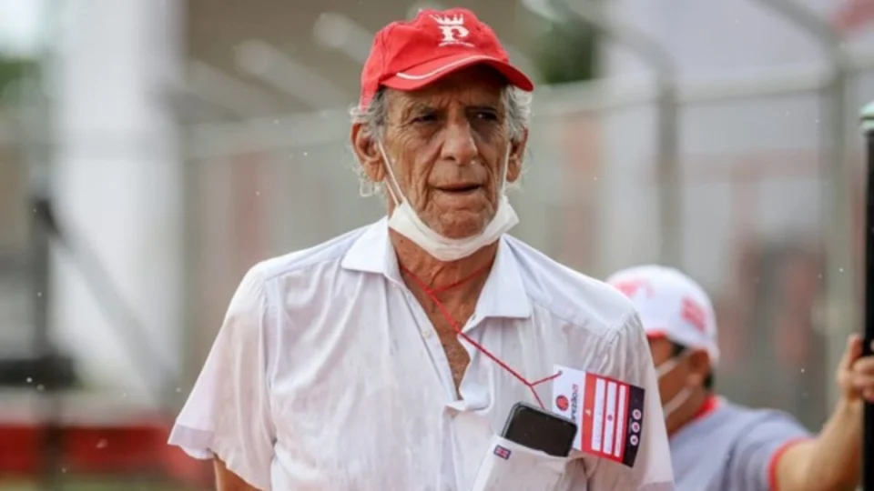 Amazonas FC contrata Aderbal Lana, técnico mais velho do Brasil