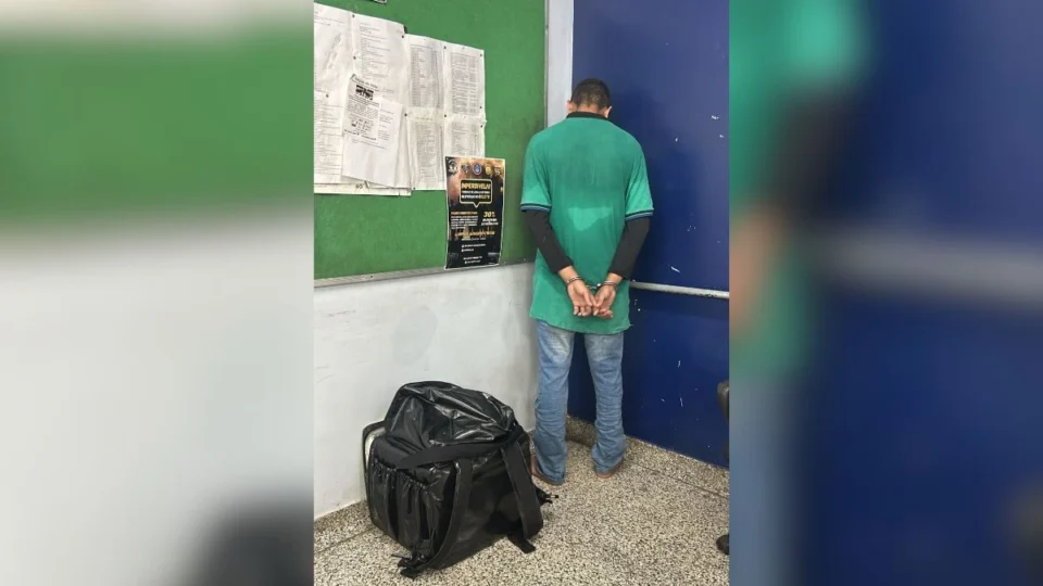 Falso entregador é preso por realizar ‘delivery de drogas’ em Manaus