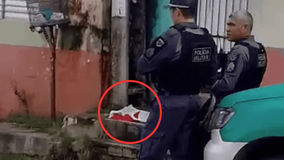 Feto é encontrado em lixeira no bairro Monte das Oliveiras, em Manaus