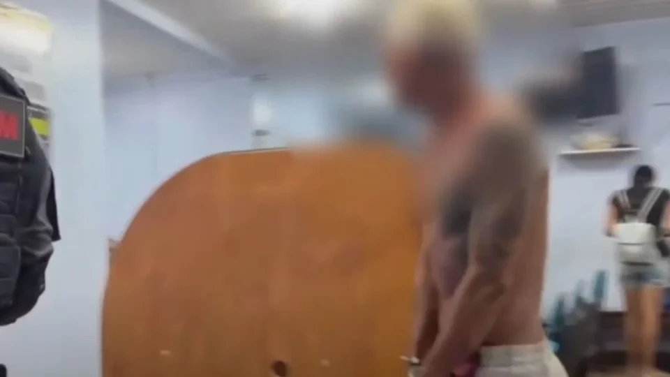 Filho espanca a mãe, morde irmã e ameaça família em Manacapuru