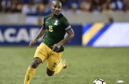 Ex-jogador do Chelsea vive experiência militar na Amazônia; confira