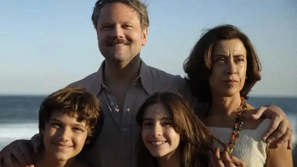 Globo de Ouro 2025: brasileiros disputam premiação hoje à noite