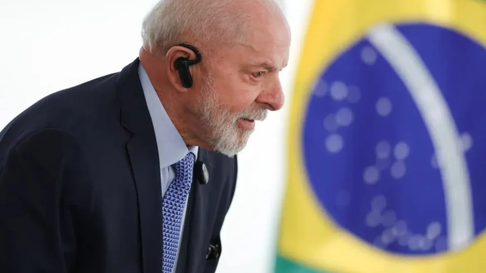 Lula sanciona LDO, mas veta trecho de lei que proíbe bloqueio de emendas impositivas