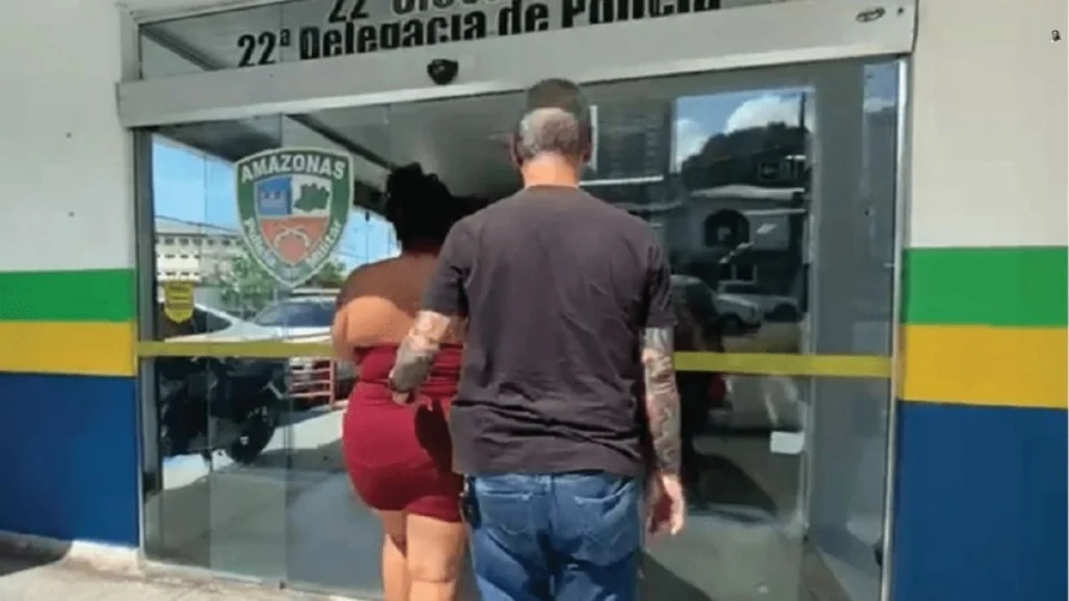 Mulher grávida é presa por aplicar golpe do falso PIX em loja de enxoval para bebês em Manaus