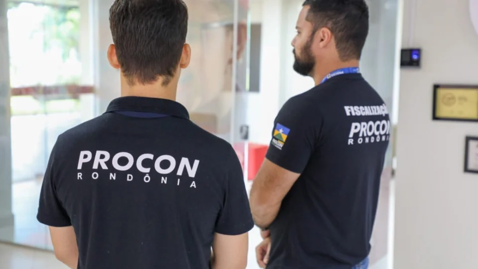 Procon-RO notifica 15 escolas em Porto Velho por irregularidades em listas de material escolar