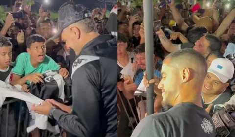 Jogadores do Vasco são recebidos com festa pela torcida no aeroporto e hotel em Manaus; veja vídeos