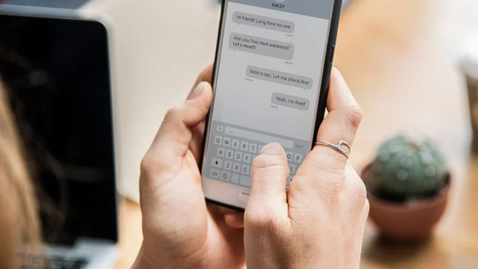 Curte IA? veja lista dos 5 chatbots que você pode usar pelo WhatsApp