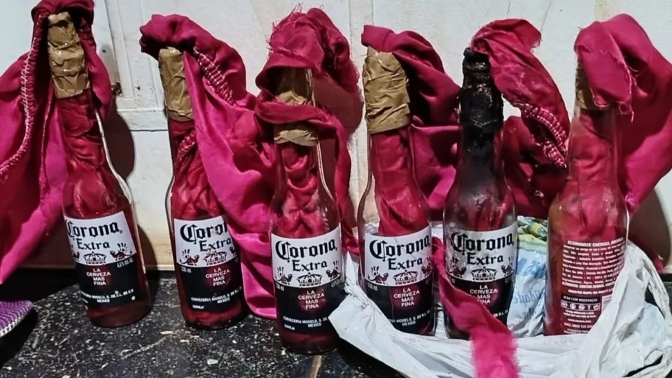 Suspeitos de facção criminosa tentam explodir veículos na prefeitura de Guajará-Mirim