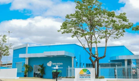 Criança fica ferida ao manusear arma do padrasto dentro de casa, em Roraima