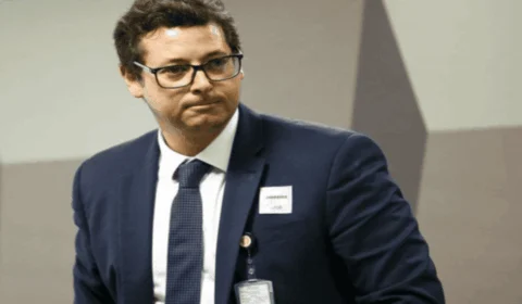 PF apresenta novas provas que ligam Bolsonaro a Wajngarten no esquema de venda das joias sauditas