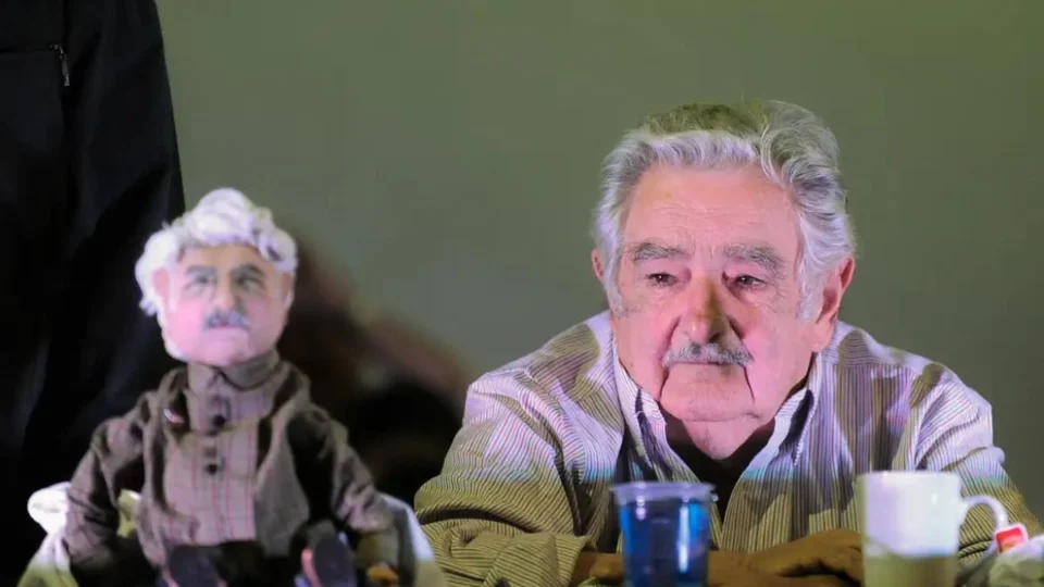 ‘Estou morrendo’, diz Mujica sobre avanço do câncer