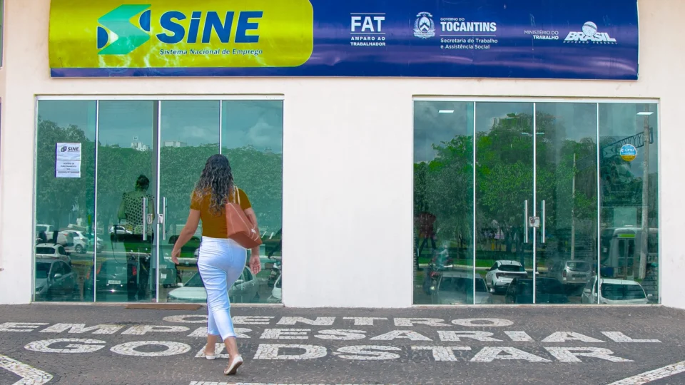 Sine realiza seleção de profissionais para 200 vagas em rede atacadista em Palmas