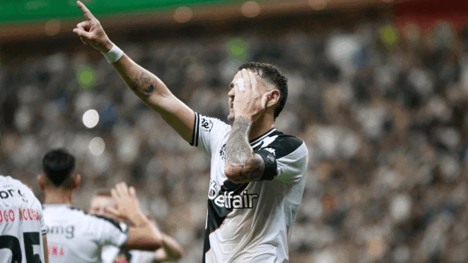 Vasco vence o Madureira por 2 a 0 na Arena da Amazônia; veja os gols