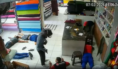 Assaltantes armados ‘fazem a limpa’ em loja de tecidos na zona Norte de Manaus; veja vídeo
