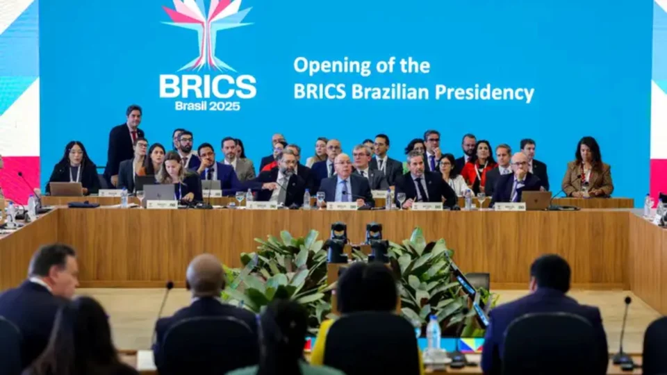 Brics realiza 1º encontro de 2025; saiba quais as prioridades do bloco sob comando do Brasil