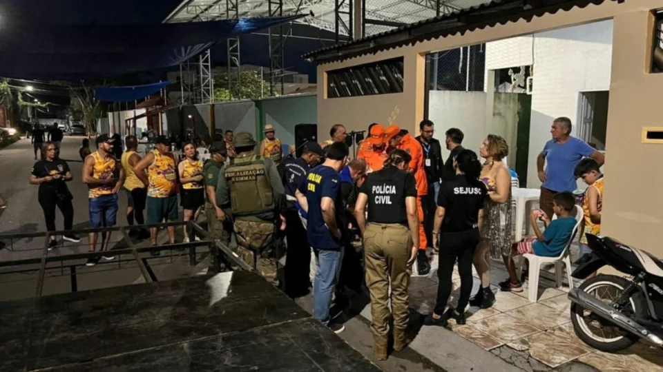 Bloco de rua é encerrado por funcionar de forma irregular em Manaus