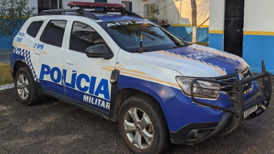 Mulher atropela marido e amante que trafegavam juntos em motocicleta, em Rio Branco