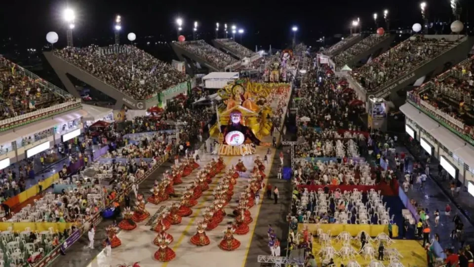 Carnaval Manaus 2025: saiba quais objetos são proibidos nos desfiles no Sambódromo