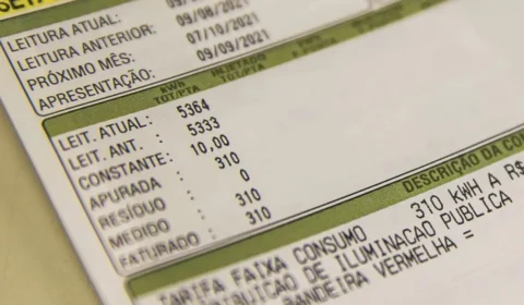 Alívio no bolso! Conta de luz fica mais barata em fevereiro no Acre, afirma Aneel; veja o custo