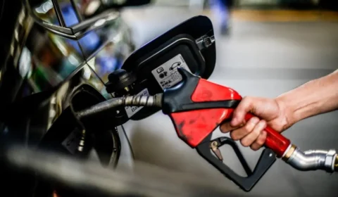 R$ 10 o litro? Alta no preço dos combustíveis revolta moradores do Acre: ‘Tenha piedade de nós’